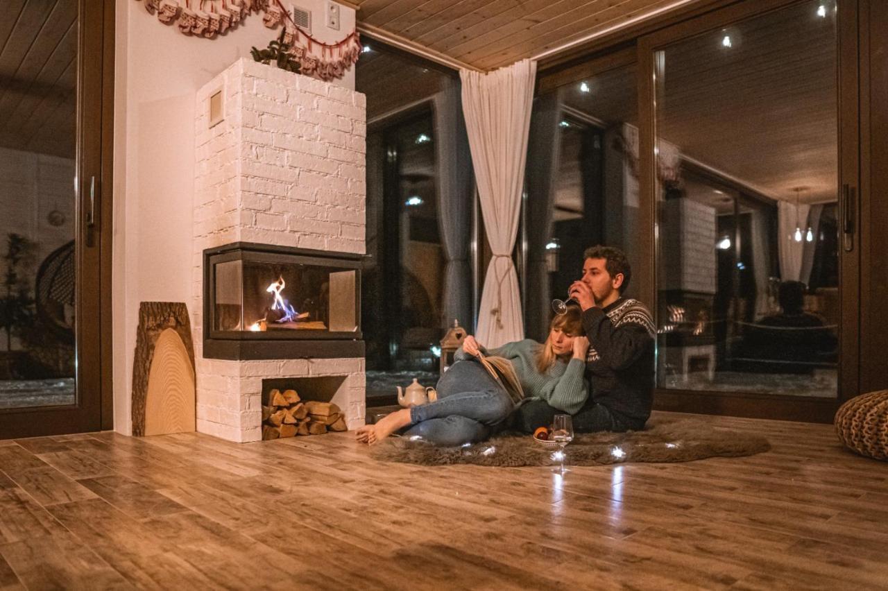 Skalny Zakatek Z Grota Solna Na Wylacznosc Łapsze Niżne Exteriör bild